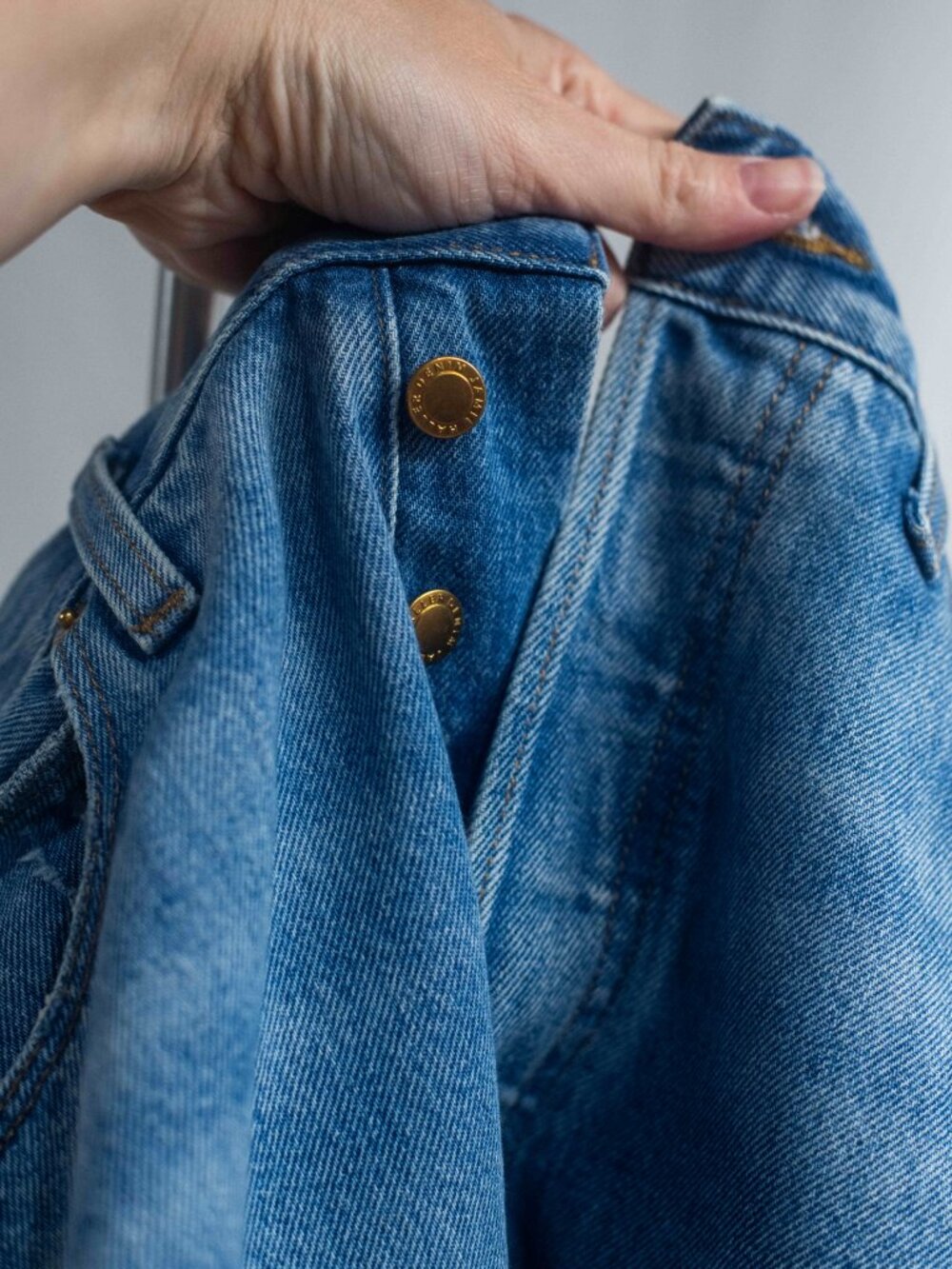 Jamie Haller The Crease Jean in Worn Indigo - Picture 8 of 11